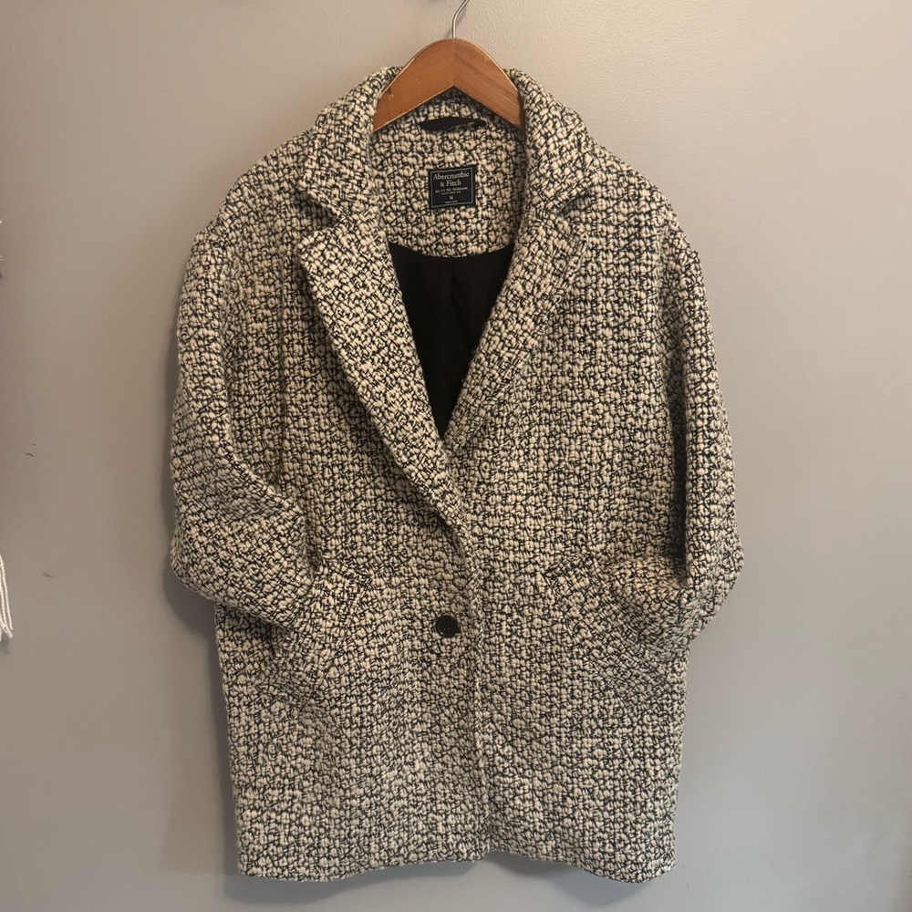 Abercrombie & Fitch Black and White Overcoat Jacket